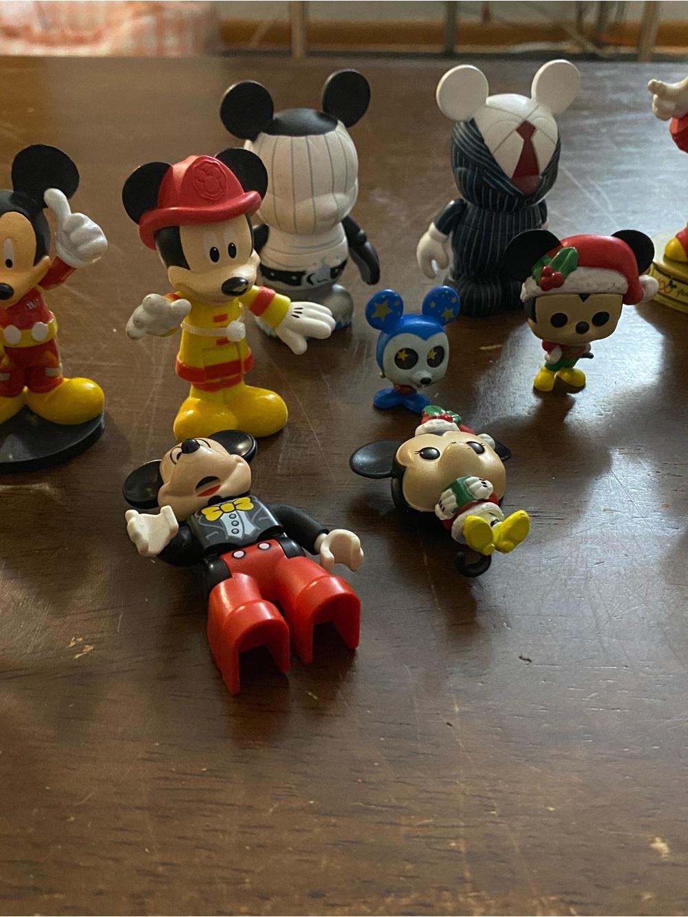 Disney Mickey & Friends Figurine Bundle - Red, Yellow, Black, White, Blue
